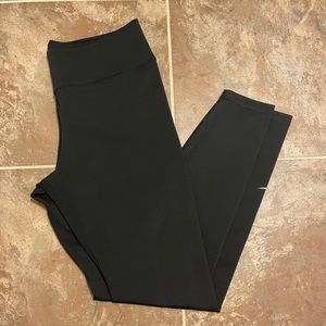 Nike black Women’s Dri-fit leggings, size large